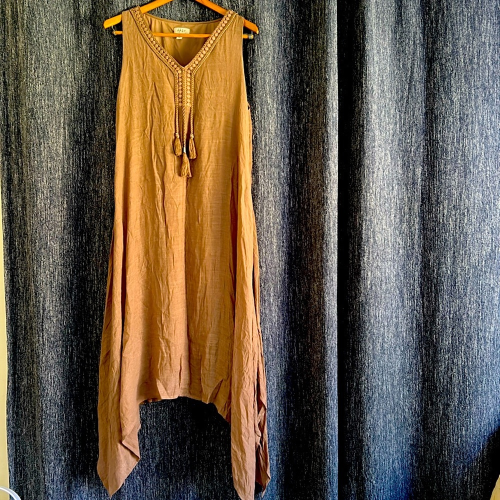 Midi high-low hemline tank style boho dress, size Large